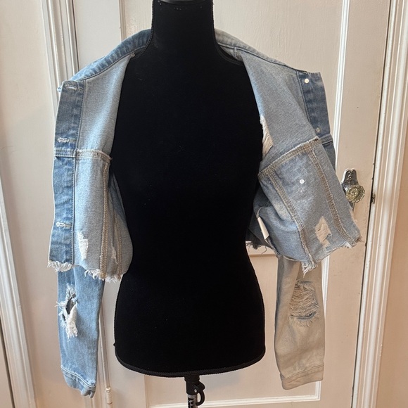 SHEIN Blue Two Tone Distressed Denim Jacket Women’s Size L - Picture 12 of 14